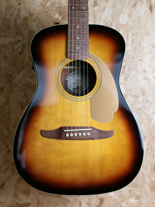 Fender Electro Acoustic - Malibu Player, Walnut Fingerboard, Sunburst w/Gigbag - Pre-Owned