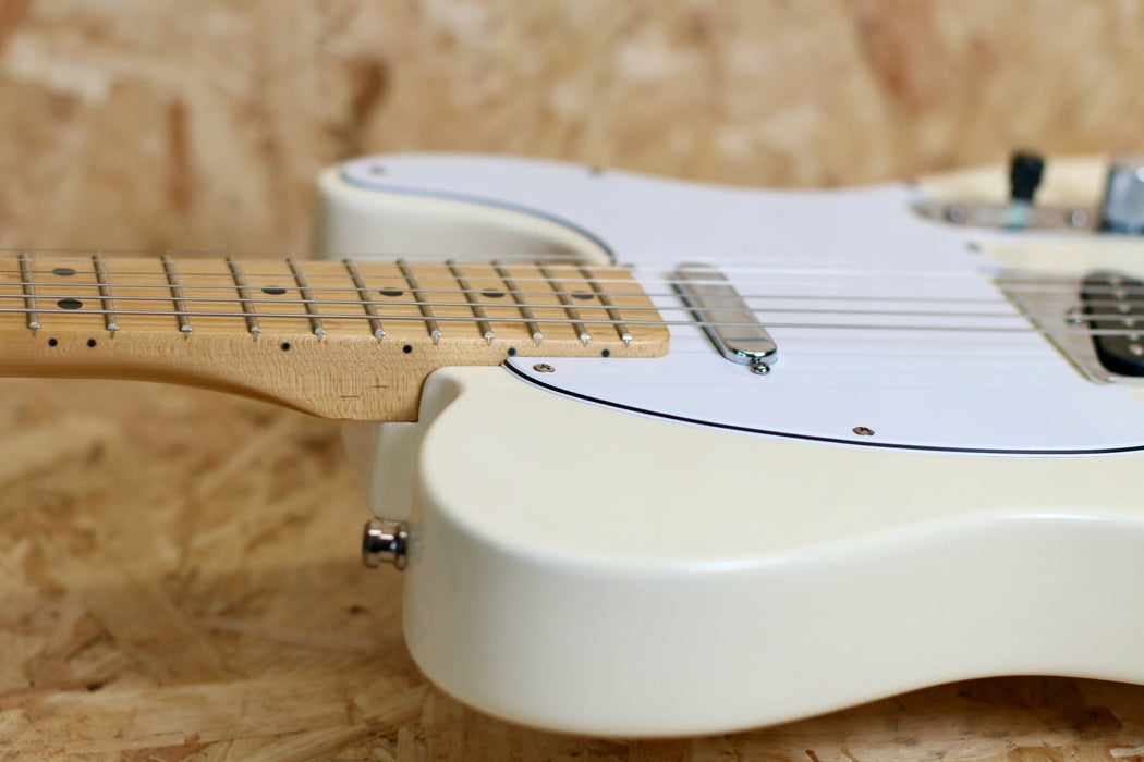 2020 Fender Telecaster Player Series in Olympic White Mex - Pre-owned