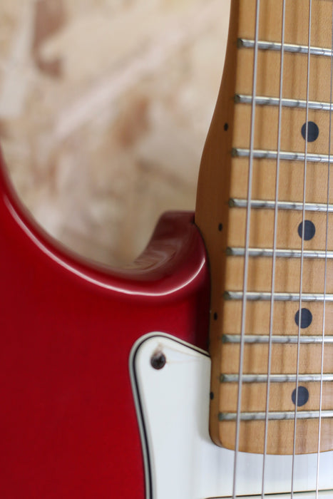 2008 Fender Mex Stratocaster Standard in Candy Apple Red w/Maple Fingerboard - Pre-owned