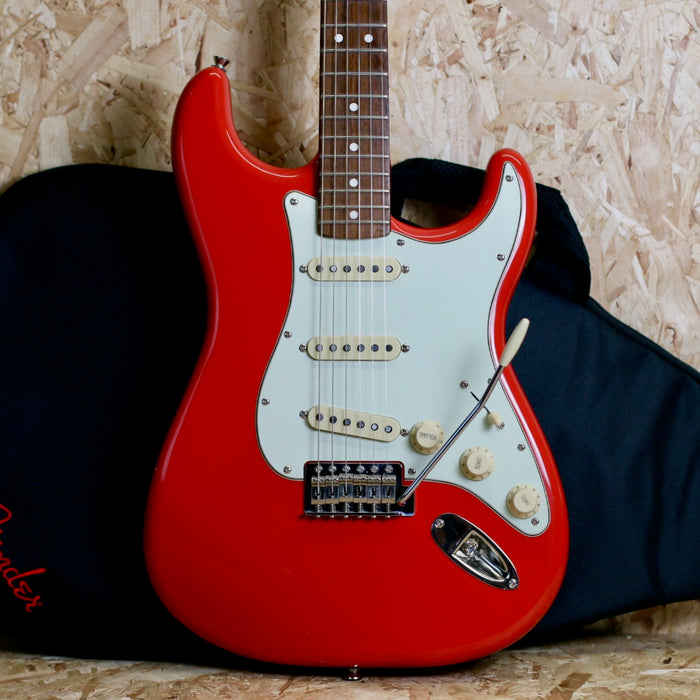 2014 Squier Classic Vibe Simon Neil Signature Stratocaster Fiesta Red - Pre-Owned