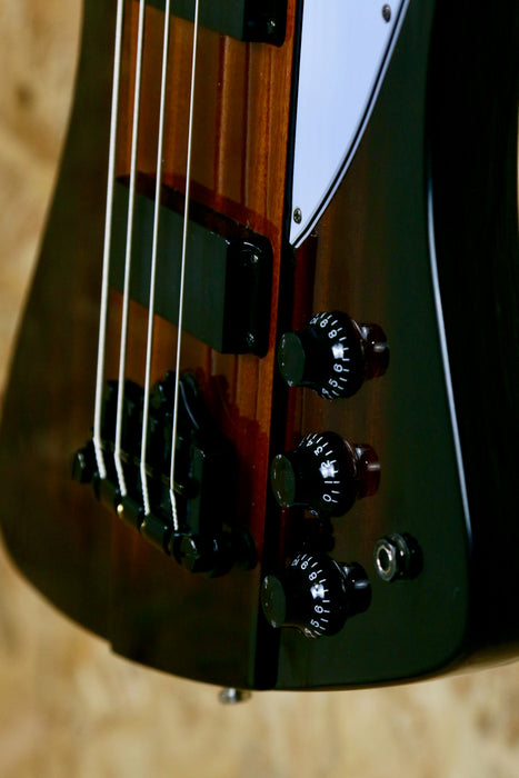 2016 Epiphone Thunderbird IV Bass Guitar in Vintage Sunburst - Pre-owned