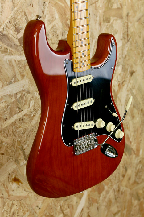 Fender American Vintage II Stratocaster in Mocha + Original hardcase - Pre-owned