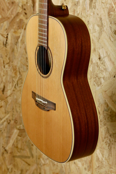 Takamine P3NY New Yorker Parlour Style Acoustic Guitar - with original hardcase - Pre Owned