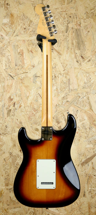 2015 Fender Mex Stratocaster Standard in 3TS Sunburst / Rosewood Board - Pre-owned