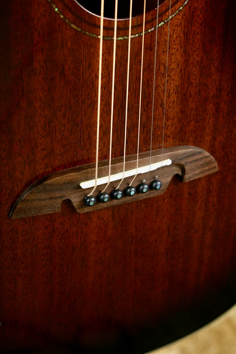 Alvarez AP66 Parlour 12 Fret in Shadowburst *Solid Top w/Bag - Pre-owned