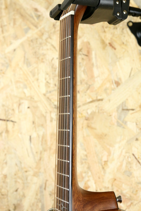 Alvarez AP66 Parlour 12 Fret in Shadowburst *Solid Top w/Bag - Pre-owned