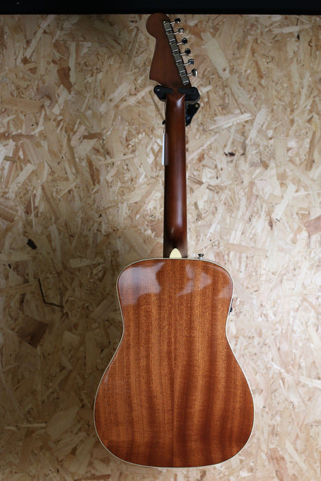 Fender Electro Acoustic - Malibu Player, Walnut Fingerboard, Sunburst w/Gigbag - Pre-Owned
