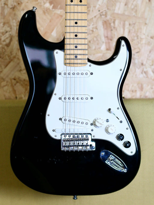 2012 Fender Roland G-5 VG Stratocaster in Black/Maple w/Hard Case + Candy - Pre-owned