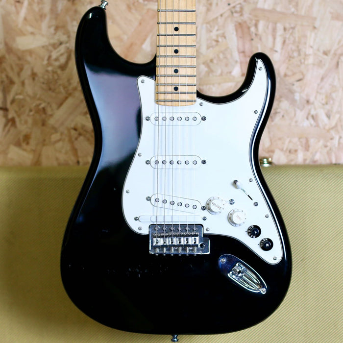 2012 Fender Roland G-5 VG Stratocaster in Black/Maple w/Hard Case + Candy - Pre-owned