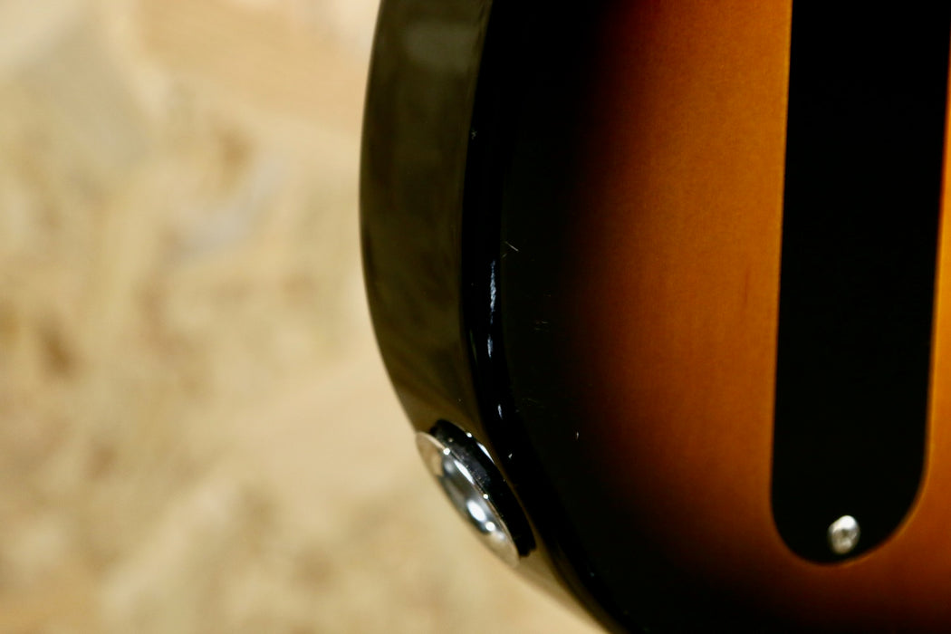 2021 Squier Paranormal Cabronita Telecaster Thinline in 2-Tone Sunburst - Pre-Owned