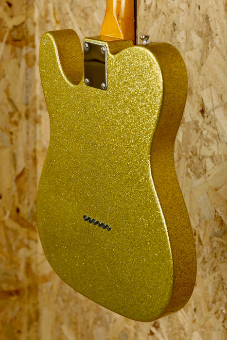 Fret King Classic Electric Guitar in Gold Sparkle - with original hardcase - Pre-owned