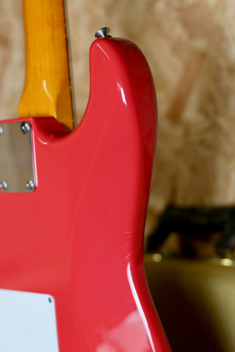 2018 Fender Classic Series '60s Stratocaster Nitro Lacquer, Pau Ferro Fingerboard, Fiesta Red w/Fender Hardcase + Custom Shop Pickups - Pre-owned