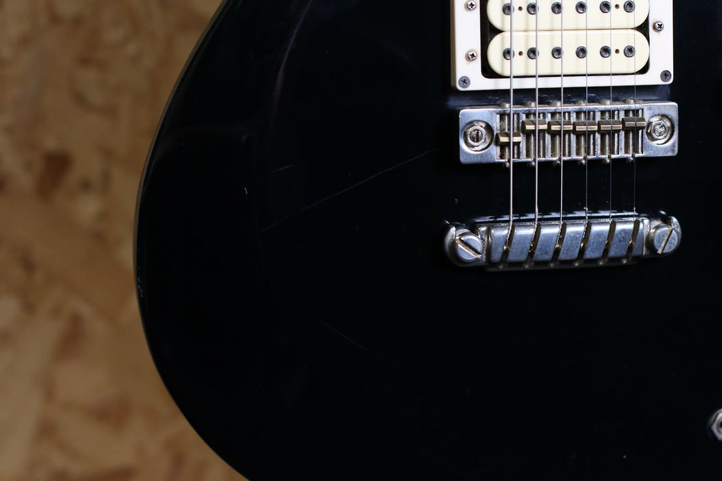 1979 Ibanez ST-50 Japan Electric Guitar in Black - Pre-owned