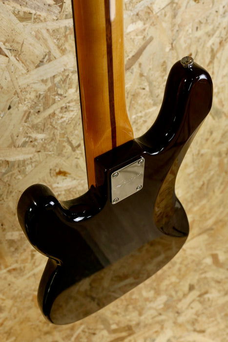 2023 Squier Classic Vibe 70's Precision Bass Guitar in High Gloss Walnut - Pre-owned