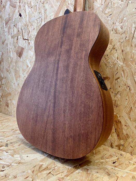 Sigma 000ME Electro Acoustic Guitar - Pre-owned