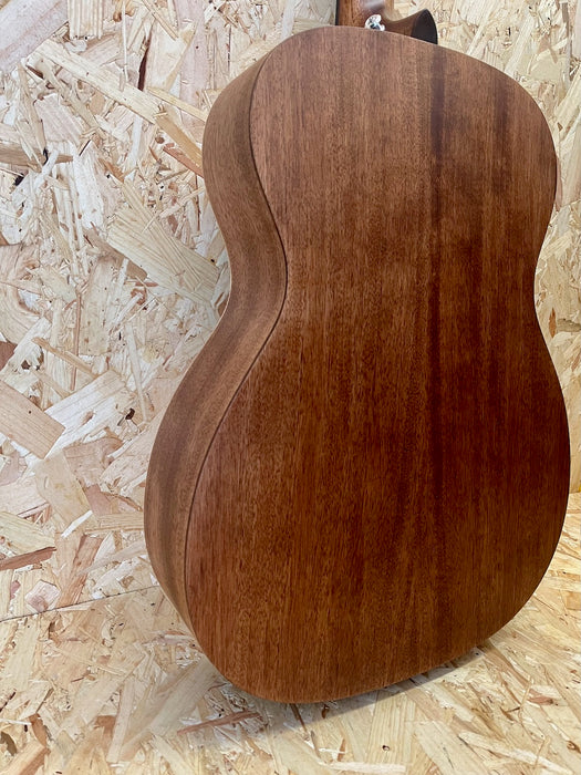 Sigma 000ME Electro Acoustic Guitar - Pre-owned