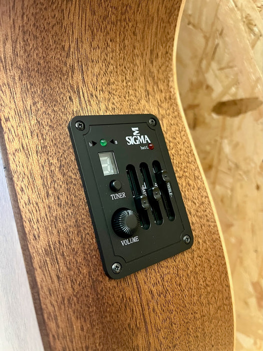 Sigma 000ME Electro Acoustic Guitar - Pre-owned