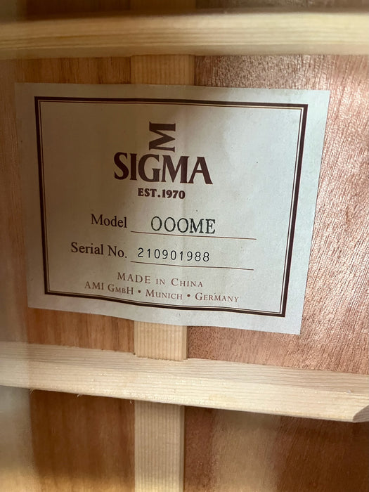 Sigma 000ME Electro Acoustic Guitar - Pre-owned