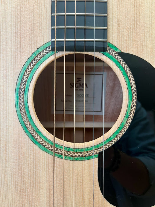 Sigma 000ME Electro Acoustic Guitar - Pre-owned