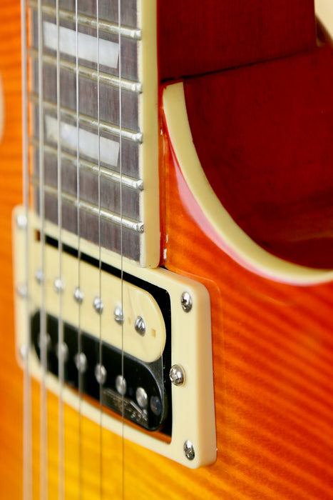 B-Stock Vintage V100THB Electric Guitar Flamed Maple in Honeyburst