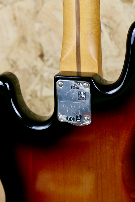 Fender Player Plus Jazz Bass®, Pau Ferro Fingerboard, Active, 3 Colour Sunburst