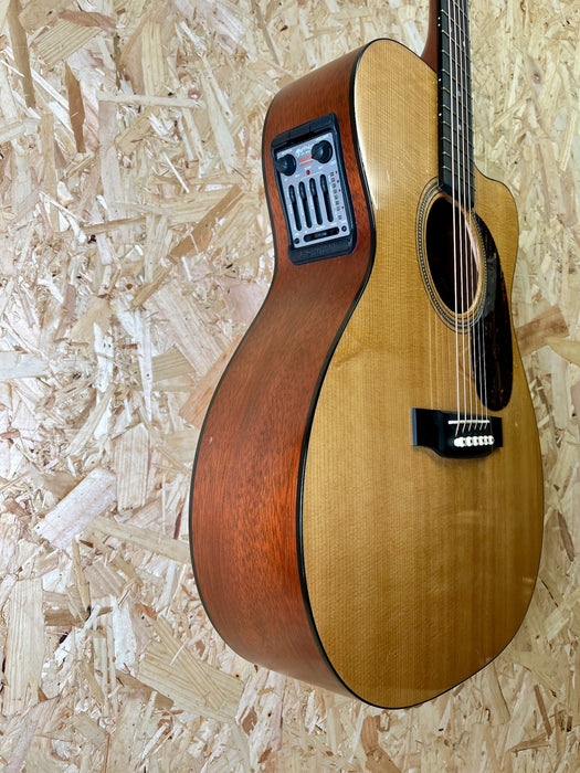 Martin 000C-16GTE Premium Fishman Electro Acoustic Cutaway - Pre-owned