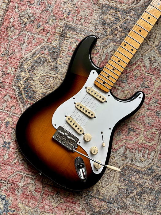 Pre-owned - 2009 Fender Stratocaster 50's Classic Player Custom Shop Designed - Sunburst