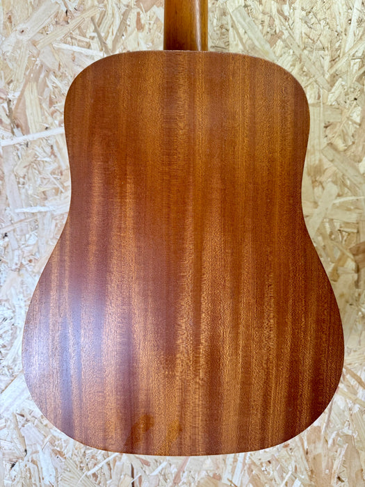 2001 Taylor 301-GB Baby Taylor Acoustic Guitar Travel Size w/Softbag ~ Made in USA