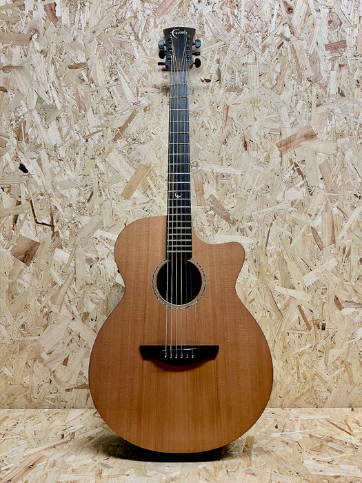 Pre-owned Faith Naked Venus Cedar/Mahogany Electro Acoustic Cutaway