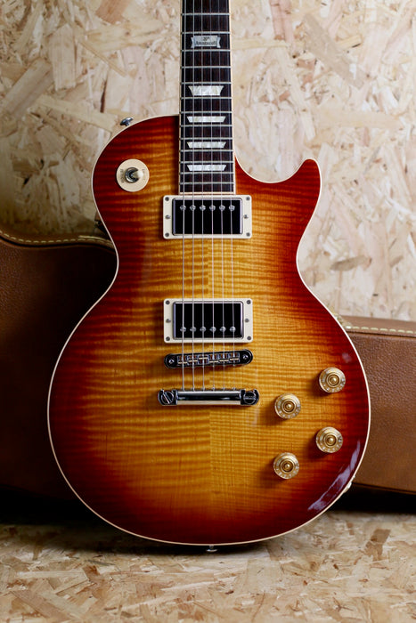 2014 Gibson Les Paul Standard in Desert Burst - Pre-owned