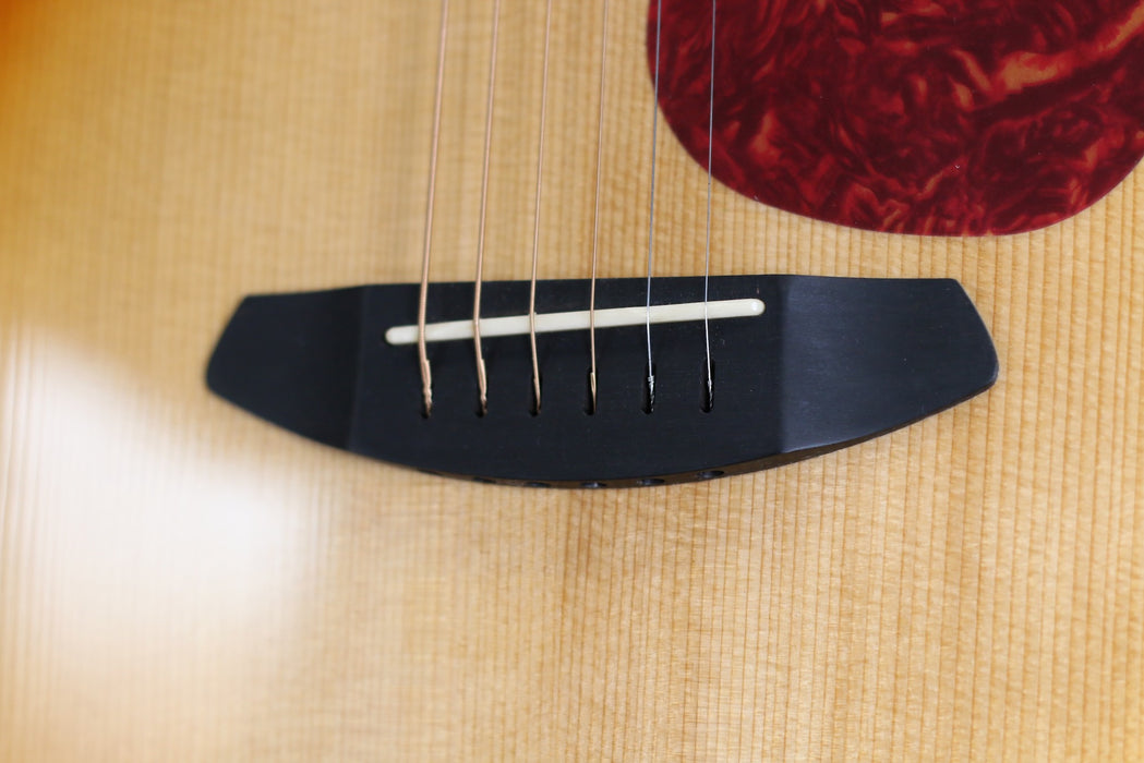 Breedlove Organic Series Concertina Burnt Amber CE w/OSHC - Pre-Owned